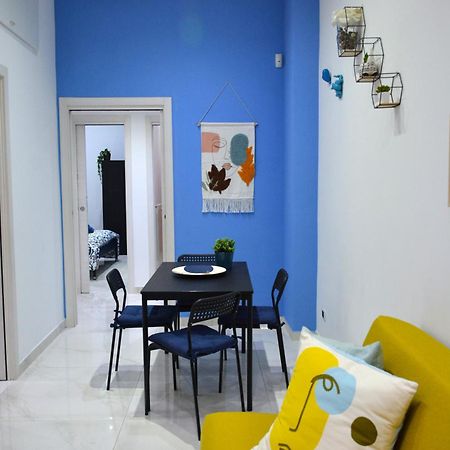 Casa Chloe - Vicino Al Porto E Basilica San Nicola Appartement Bari Buitenkant foto