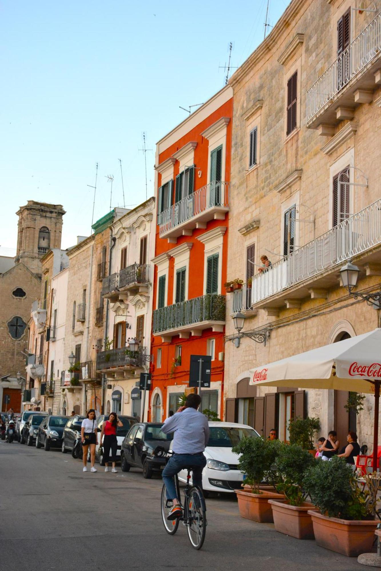 Casa Chloe - Vicino Al Porto E Basilica San Nicola Appartement Bari Buitenkant foto