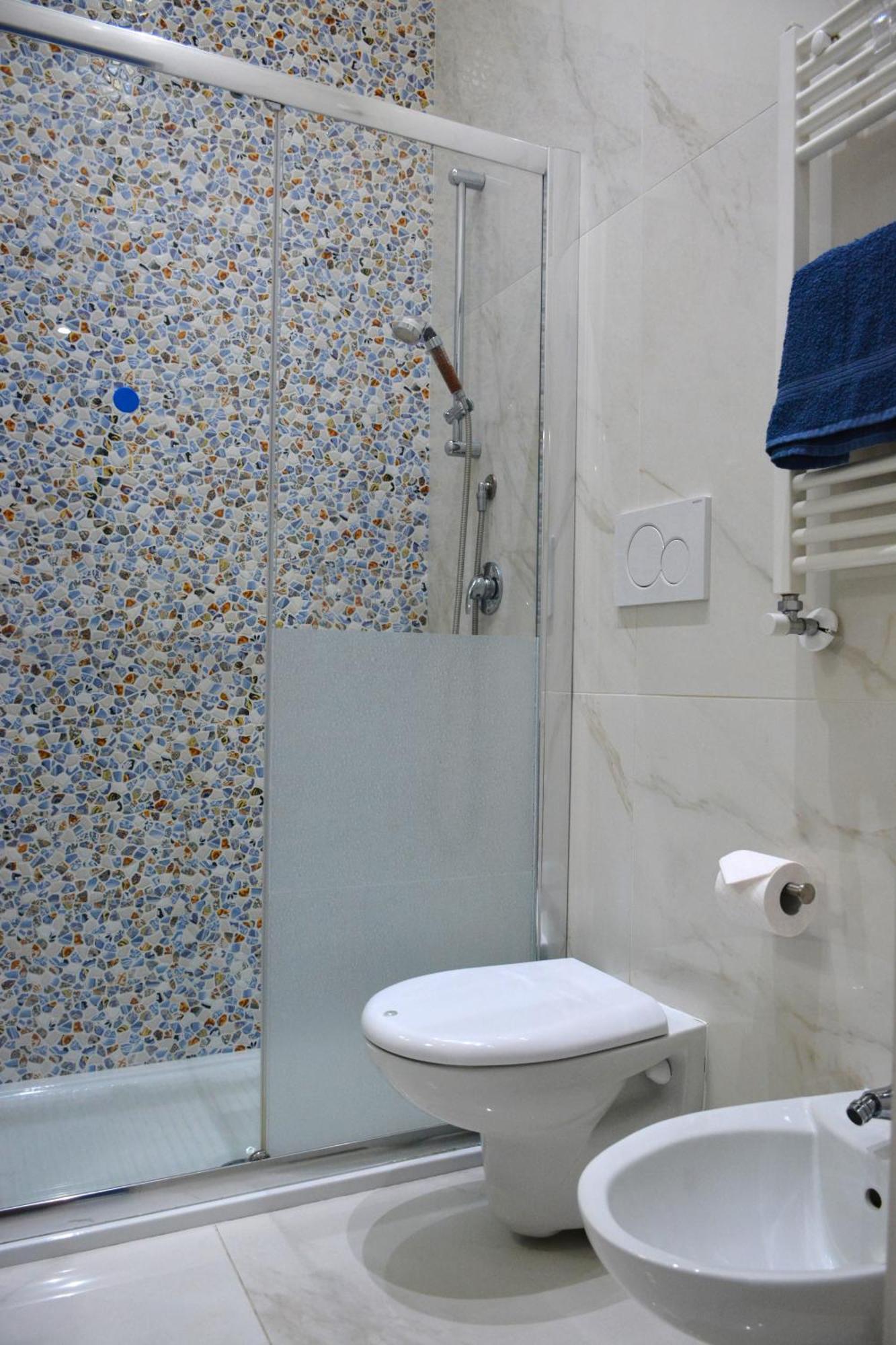 Casa Chloe - Vicino Al Porto E Basilica San Nicola Appartement Bari Buitenkant foto
