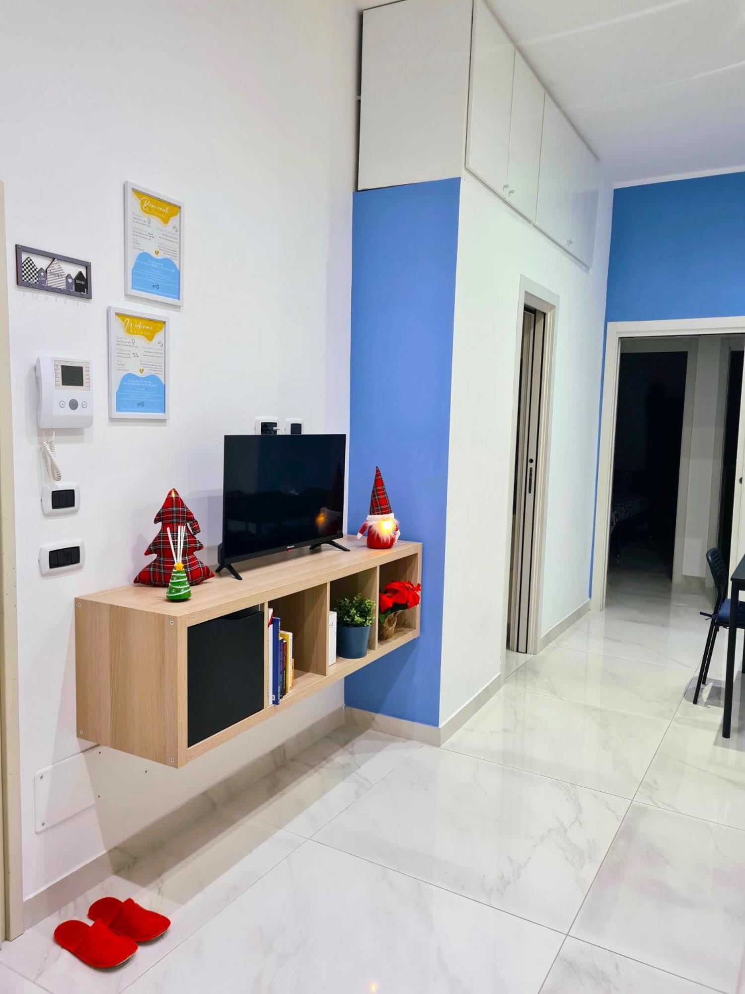Casa Chloe - Vicino Al Porto E Basilica San Nicola Appartement Bari Buitenkant foto